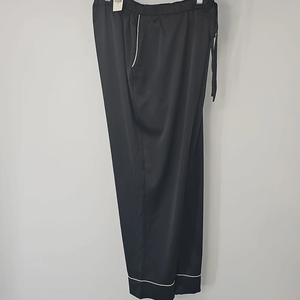 Express Satiny Loungewear Pajama‎ Pants w Drawstring Waist Front Pockets Black